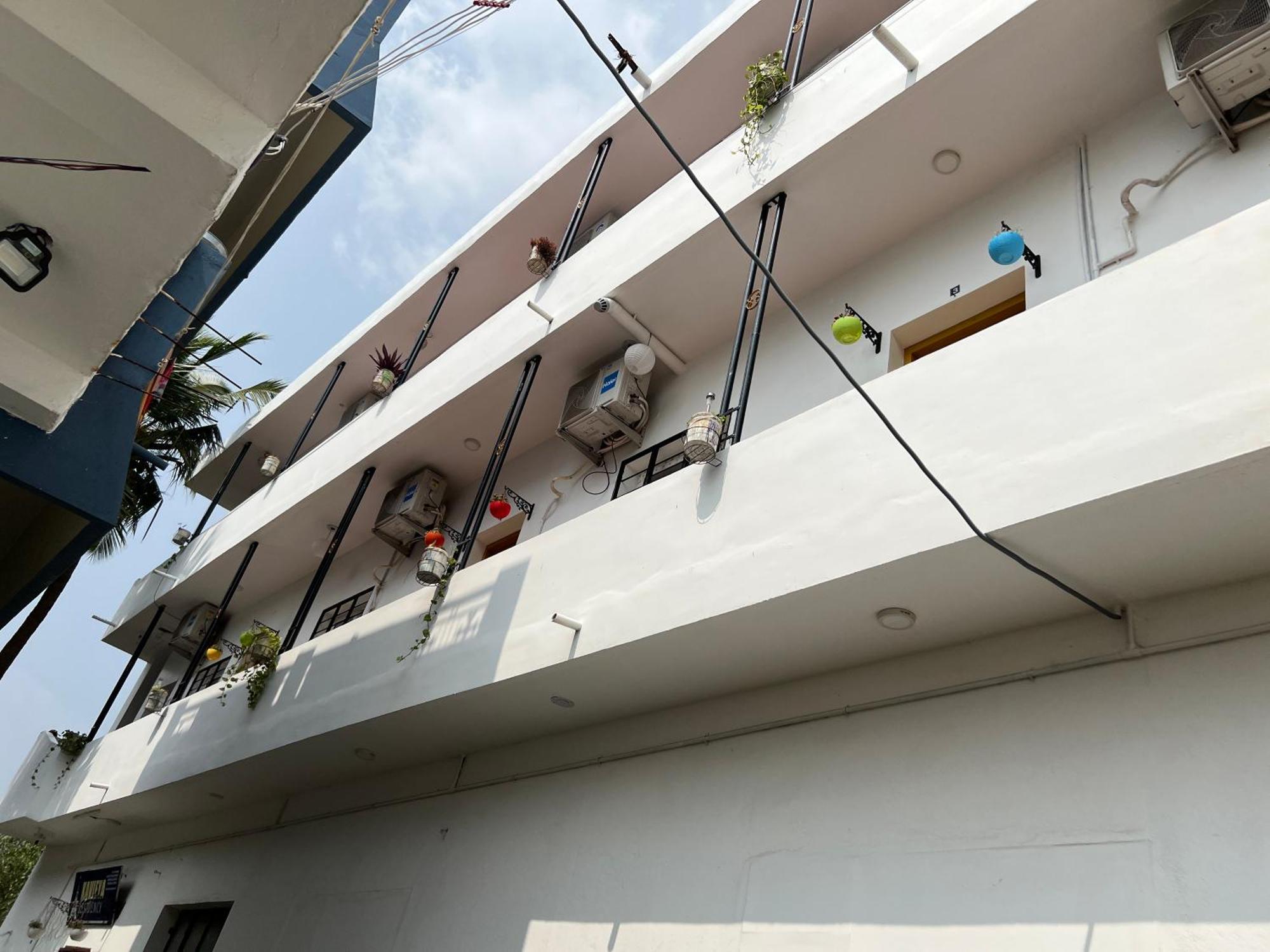 Kavieya Residency Hotel Purnankuppam Exterior photo